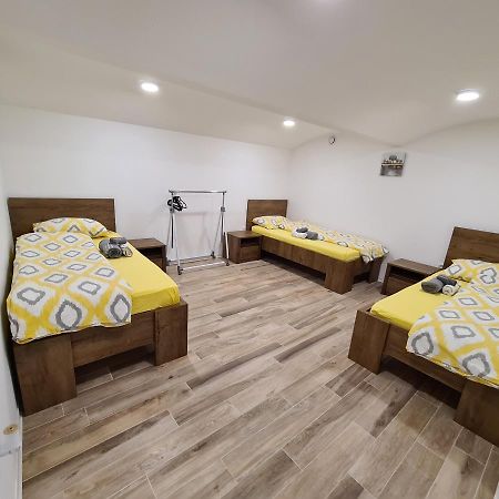 Apartment Dinlux Maribor Ngoại thất bức ảnh